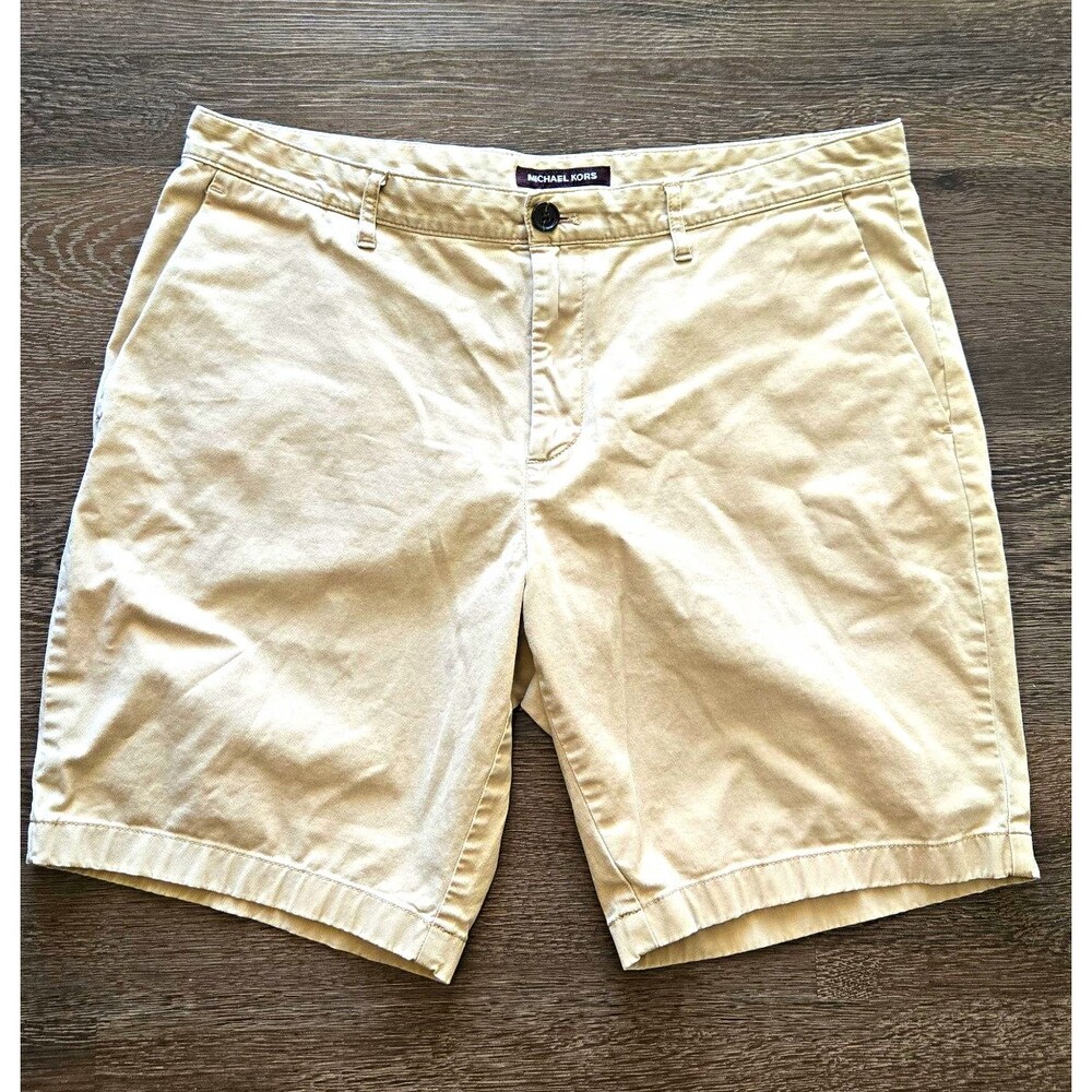 Michael Kors Men’s Beige/Khaki Chino Shorts – Flat Front – Size 34